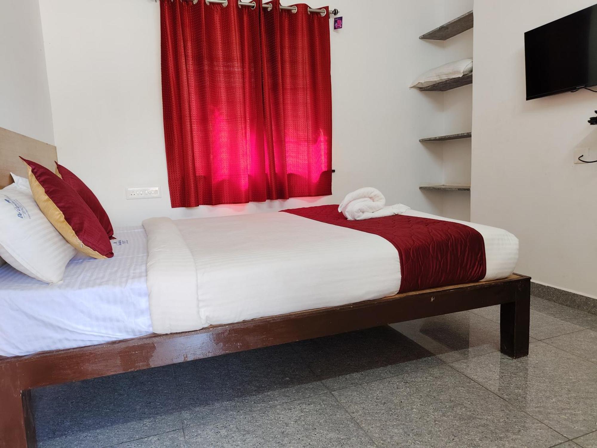 De' Capital Hotel 蓬蒂切里 外观 照片